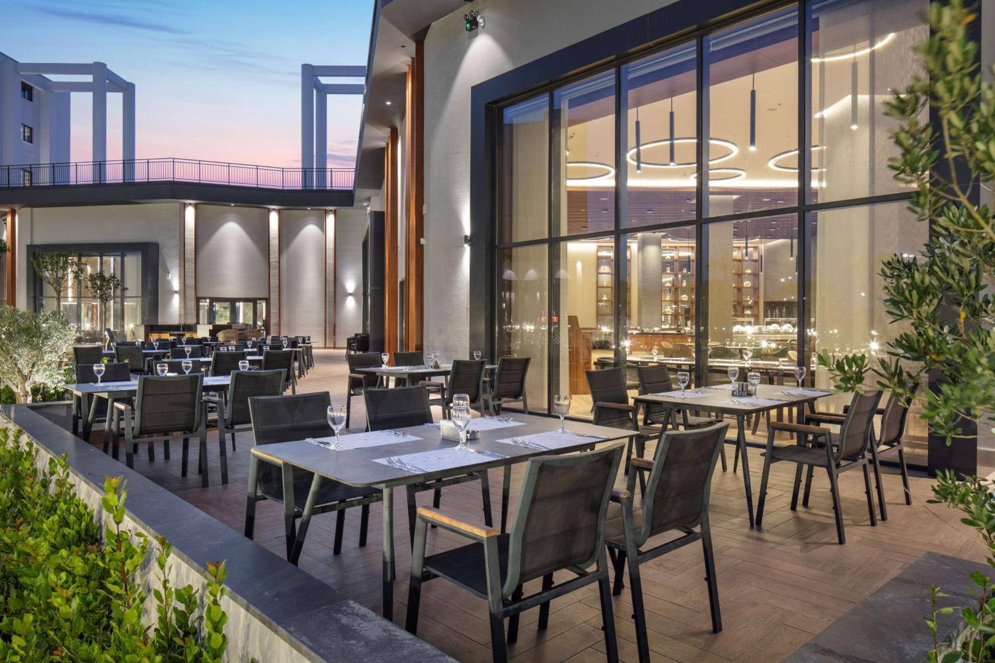 Doubletree By Hilton Canakkale Exterior photo
